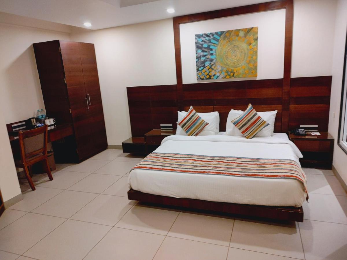 Regenta Central North Goa, Арпора Екстериор снимка