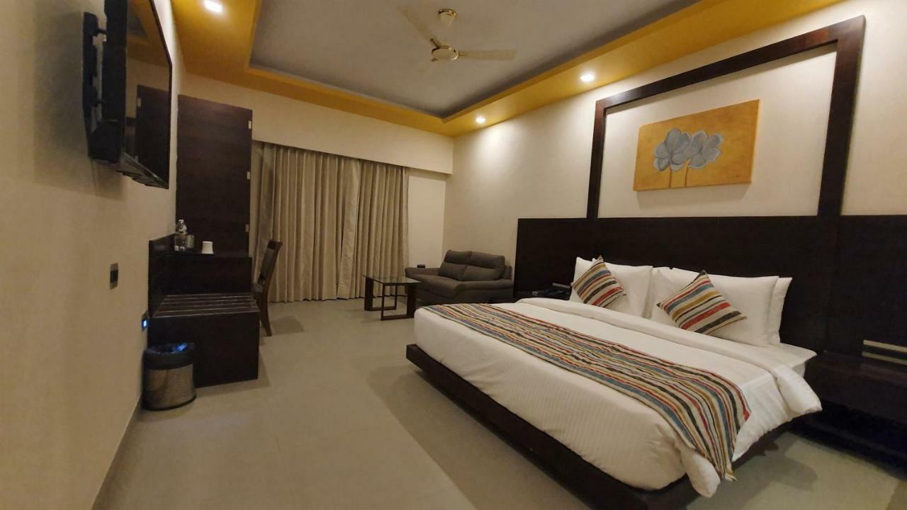 Regenta Central North Goa, Арпора Екстериор снимка